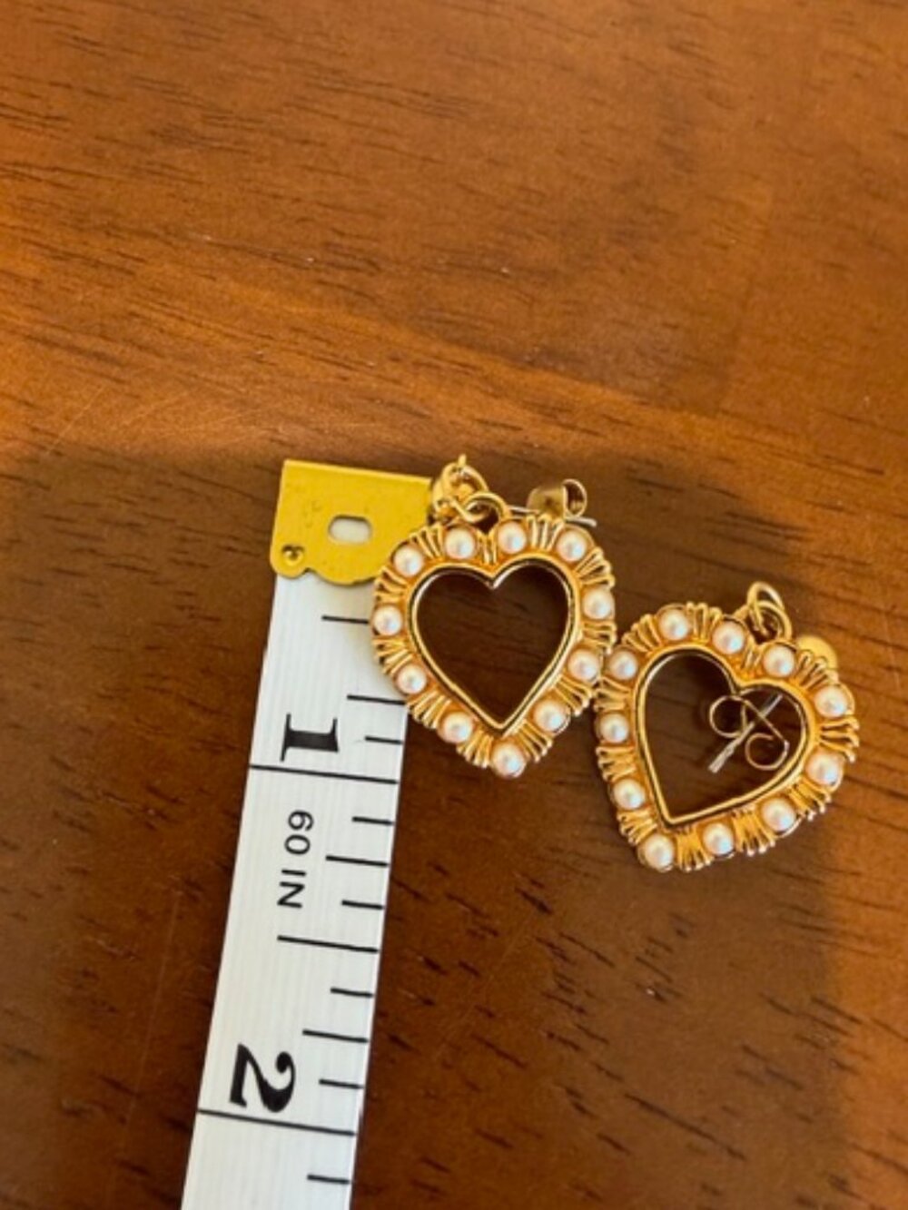 Avon Vintage Gold Tone Pearl Heart-Shape Pierced Drop Earrings. - Picture 7 of 8